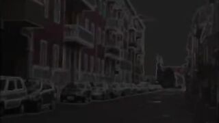 Il regista hard filma una puttanella al lavoro