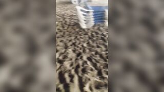 Troia italiana spompina due ragazzi in spiaggia