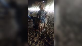 Troia italiana spompina due ragazzi in spiaggia