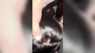 Profumi di Margot spompina il cazzo a due amici