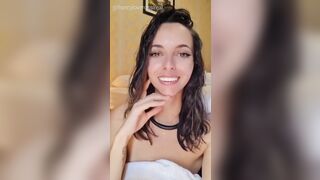 Mi sono fatta un fan di Tinder e aveva proprio una grande sorpresa