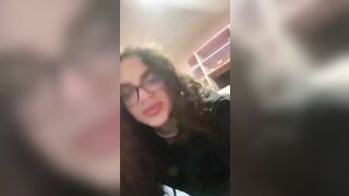 Questa scorreggia è tutta per te annusala tutta