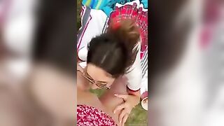 Ragazzze italiane lesbiche scopano all'aperto