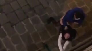 Stai zitto ti devi solo vergognare a scopartela ubriaco per strada