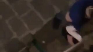 Stai zitto ti devi solo vergognare a scopartela ubriaco per strada