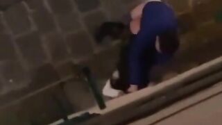 Stai zitto ti devi solo vergognare a scopartela ubriaco per strada