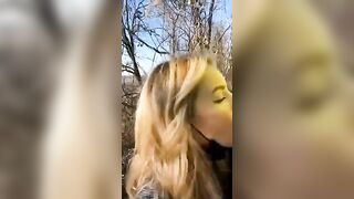 Tiralo fuori che ti faccio un pompino che non passa nessuno