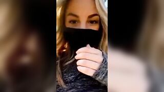 Tiralo fuori che ti faccio un pompino che non passa nessuno