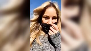 Tiralo fuori che ti faccio un pompino che non passa nessuno