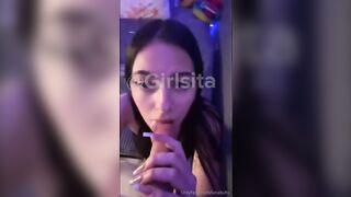 Luna spompina il cazzo