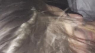 Che schifo - Lo succhia al fidanzato e si sputa sulle tette