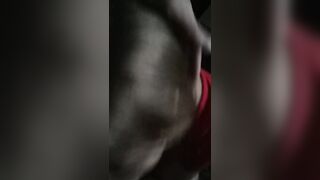 Giovane fidanzata italiana fa un bel pompino