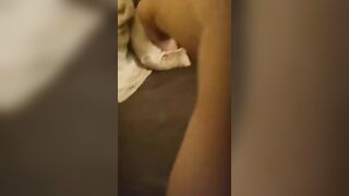 Come si fa a non arraparsi con un buco del culo cosi E' bello aperto