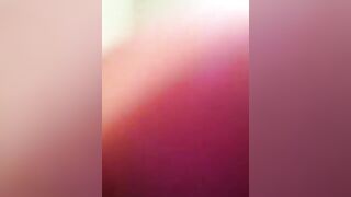 In Italia per avere successo bisogna mostrare le tette e il culo