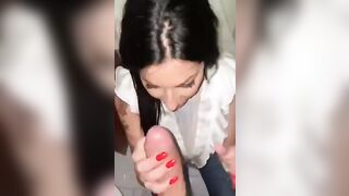 Voglio essere scopata pesantemente e tu lo sai fare alla grande