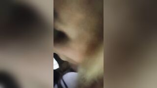 L'idraulico sborra in bocca alla pornostar italiana famosa