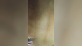 L'idraulico sborra in bocca alla pornostar italiana famosa