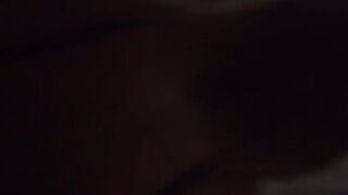 Cosa vuoi? Un cazzone che mi scopa forte