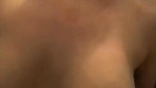 Cosa sei tu? Una troia e mi piace il cazzo Dimmelo ancora