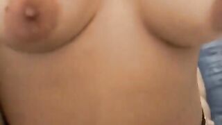 Cosa sei tu? Una troia e mi piace il cazzo Dimmelo ancora