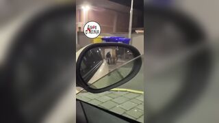 Coppia esibizionista scopa a Reggio di fronte al Mc Donalds