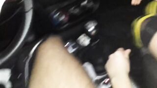 Pompino in auto fidanzata 18 enne