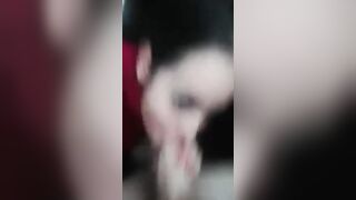 Fidanzatina NAPOLETANA che adora succhiare i cazzi