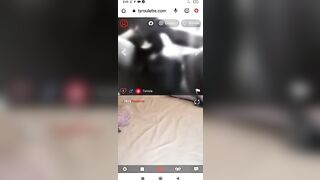 La troia di mia moglie si masturba in cam con ragazzo superdotato