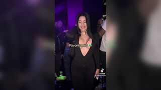 Quanto me lo fa tirare sta zoccola