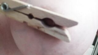 Mi piace giocare con i capezzoli