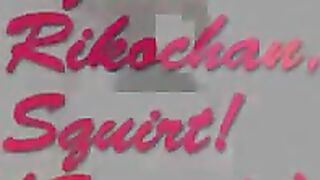 Masturbo il grosso clitoride di mia moglie 2