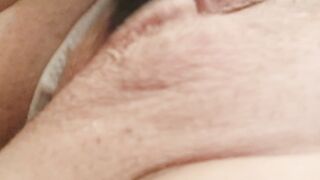 Anteprima del video: Dalla mia fica esce sempre roba