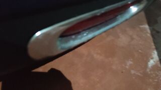 Ho finito di pisciare nel garage