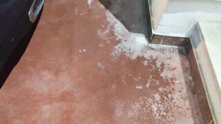 Ho finito di pisciare nel garage