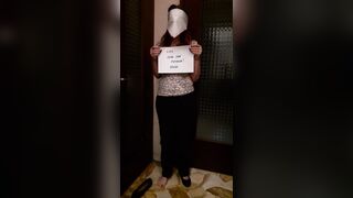 Mia moglie costretta ad esporsi e umiliarsi davanti a tutti gli utenti della Rete