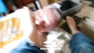 Dante Alipiedi lecca i piedi di una universitaria troia che lo sega il con i piedini