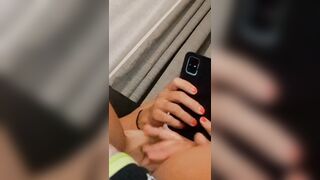 La riprendo mentre si riprende che la tocco