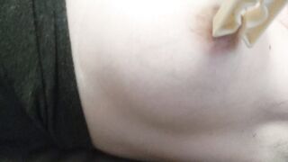 GIOCO COL CAPEZZOLO DURO