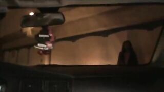 Calda puttanella nera cogli occhi da gatta