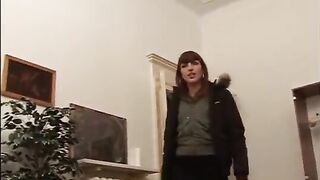 Bella rossa tatuata devastata da 2 puttanieri