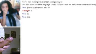 Lo schizzo di sperma fa ridere le ragazze