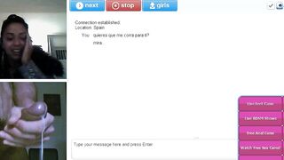 Lo schizzo di sperma fa ridere le ragazze