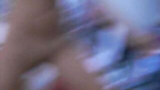 Ancora la mia puttana che me lo succhia espertissima