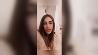 As14 Gi4nes3 compilation video porno OF