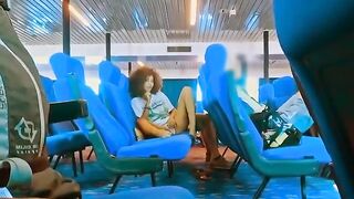 Bea fa un pompino a gentperv