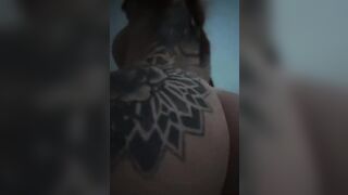 Culona italiana da cappellate anali