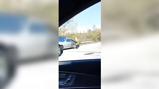 Va a puttane col carro funebre