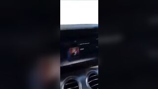 Va a puttane col carro funebre