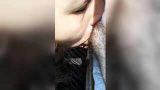 Pompino fidanzata gola profonda outdoor