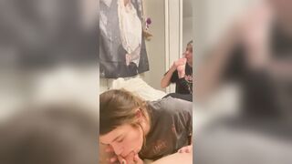 Trio amiche troie con i loro nuovo compagno di scuola